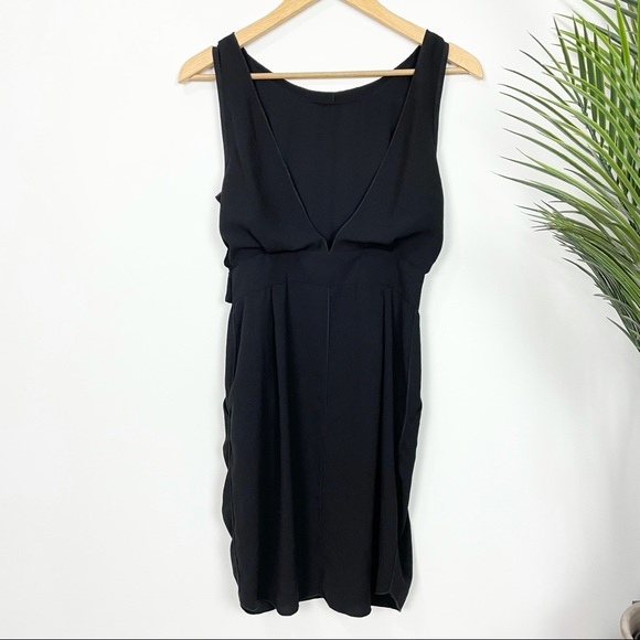 ✨HP✨ Wilfred (Aritzia) Leila Dress. Black, 2, EUC! Pockets, open back. Stunning! - Picture 5 of 12